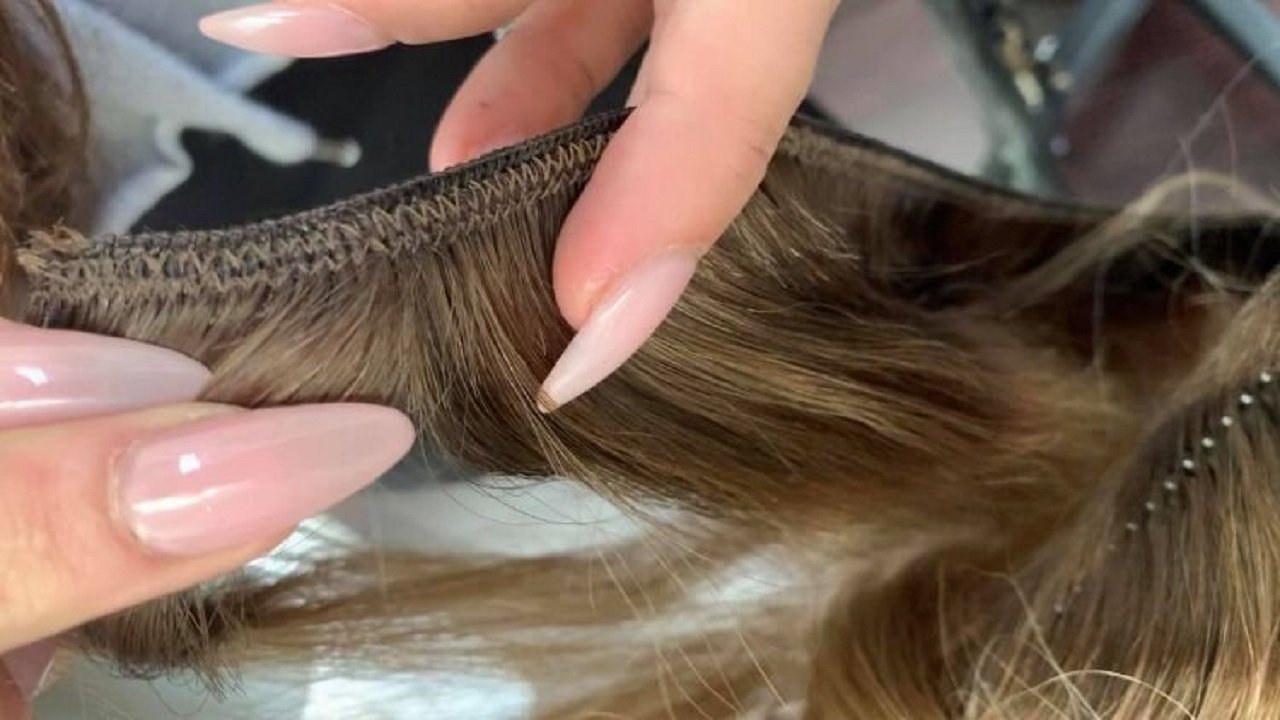 Hair Extension Specialists’ Tips on How Long Your Hair Must Be to Apply Hair Extension