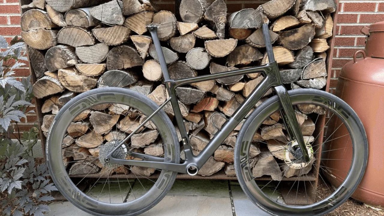 How to Choose the Best Carbon Road Bike Frame for Your Needs